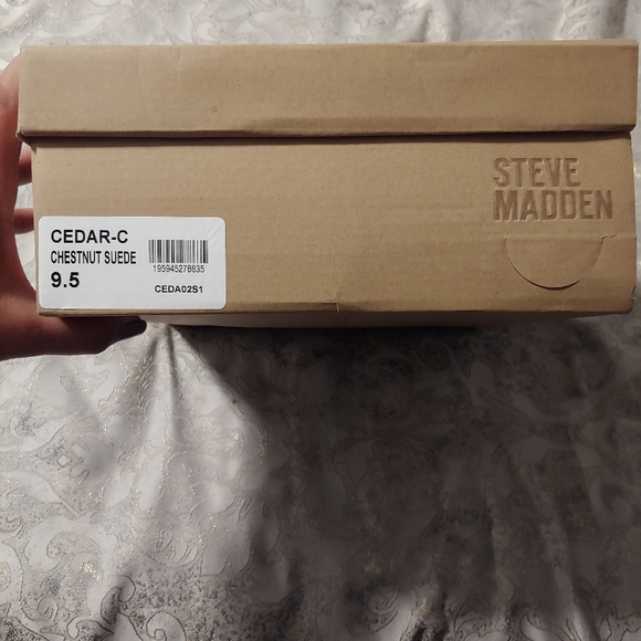 Booties - Picture 4 of 4